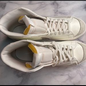 Nike Blazer Mid '77 SE